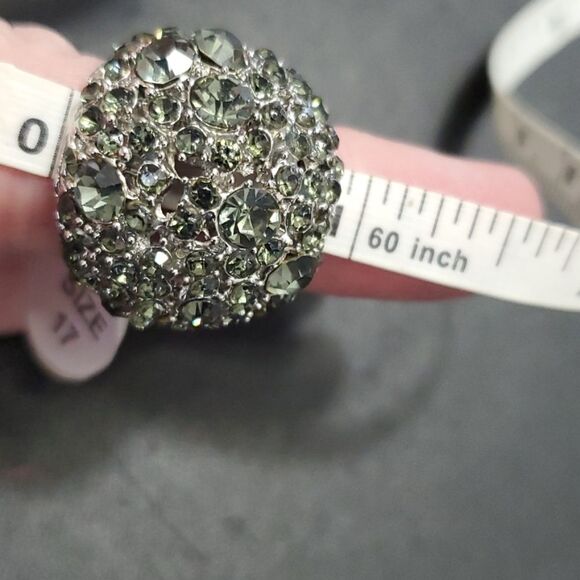 Silver tone rhinestone ring size 6 - Picture 8 of 8